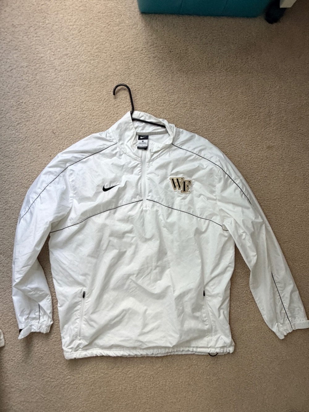 Wake Forest Nike Men's Large Windbreaker coat jacket